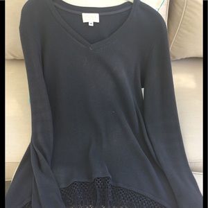 Stunning Waffle knit  V NECK tunic with Fringe👚